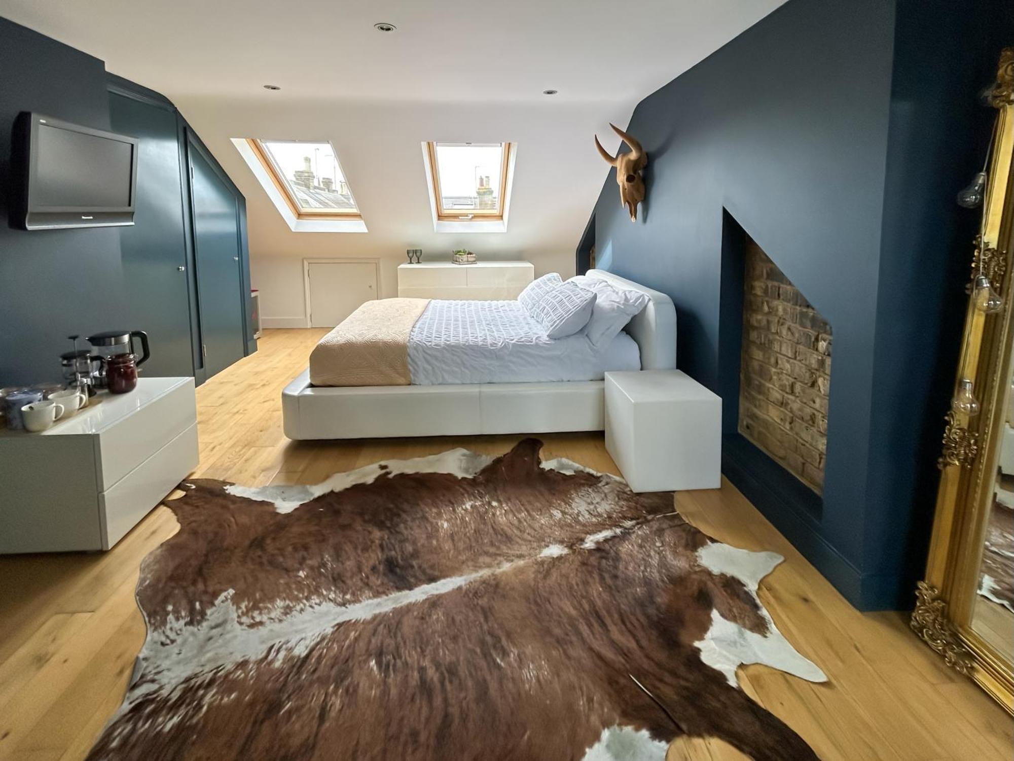The Crown Loft Ensuite Luxury Accomodation Kingston upon Thames  Ngoại thất bức ảnh