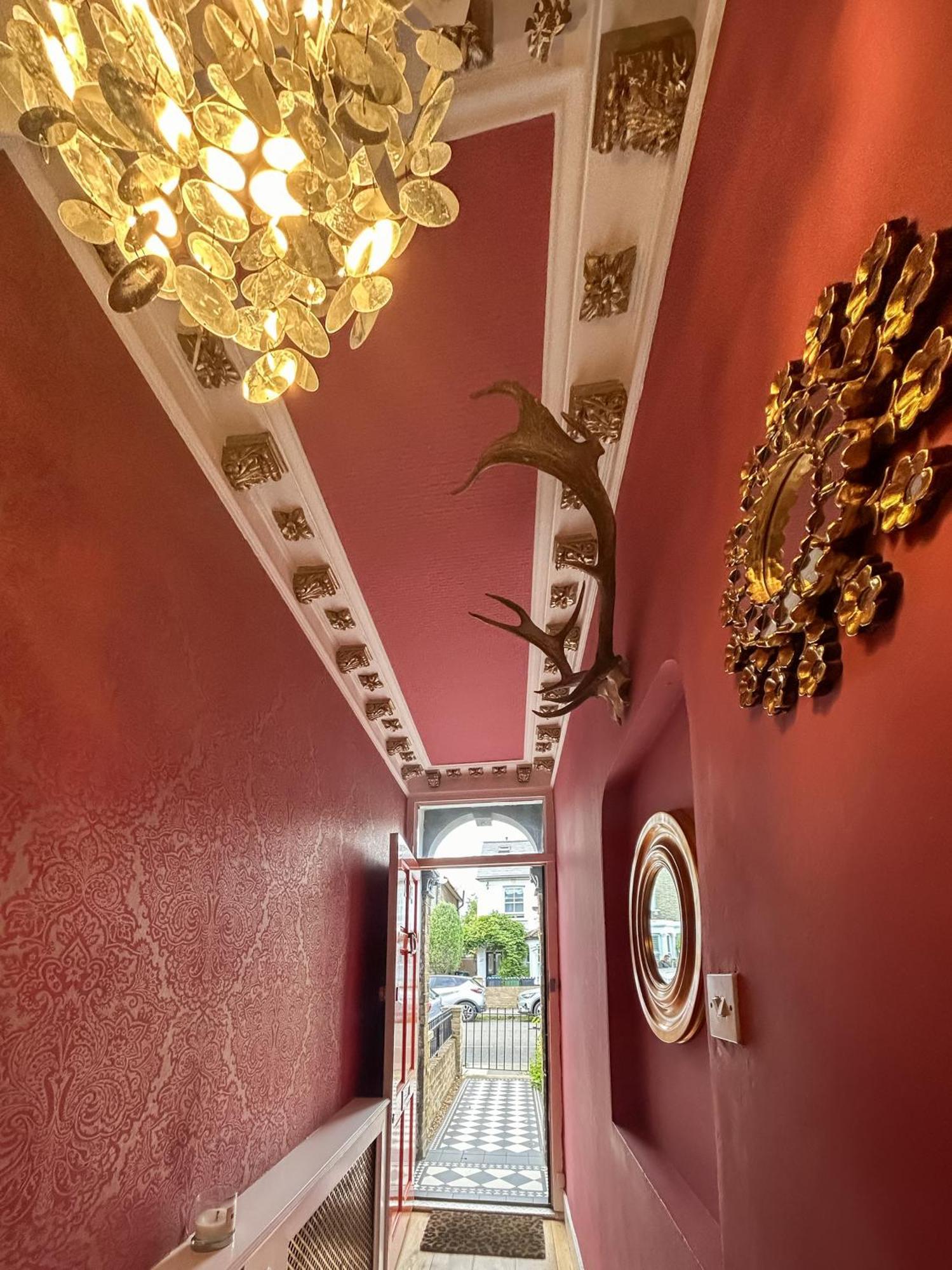 The Crown Loft Ensuite Luxury Accomodation Kingston upon Thames  Ngoại thất bức ảnh